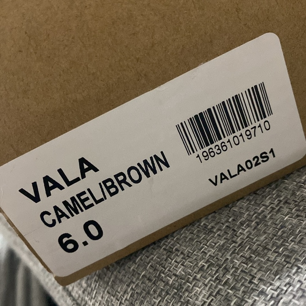 Steve Madden Vala Heels in Camel SZ 6 - Picture 11 of 11